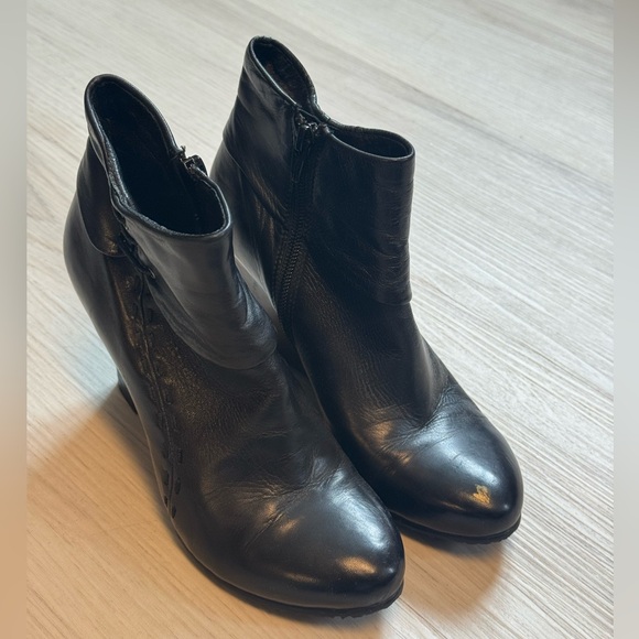 Black Leather Wedge Ankle Boots - Women's - Picture 3 of 4